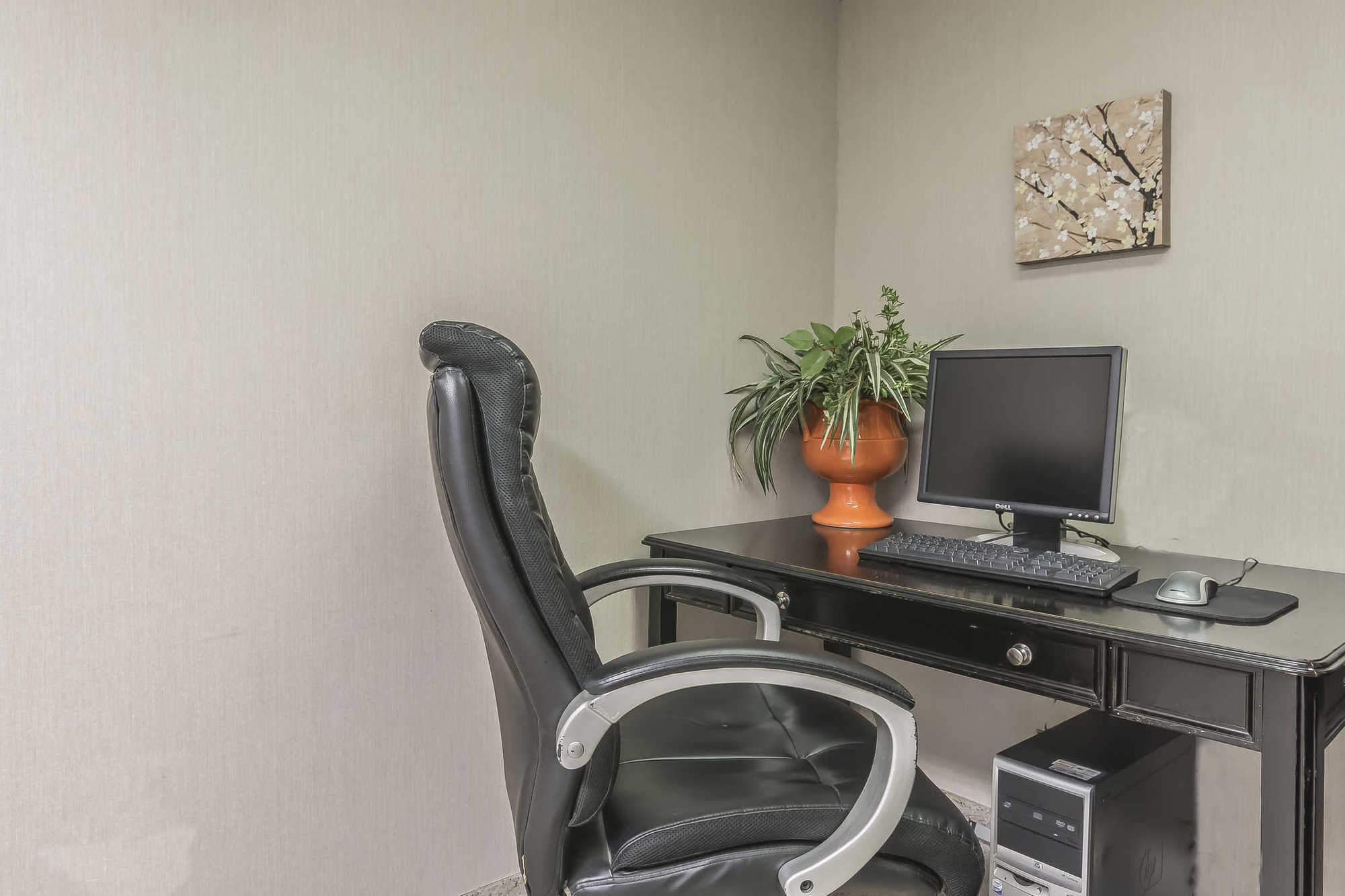Quality Inn & Suites 5585 Ambler Drive Mississauga Ontario Съоръжения снимка